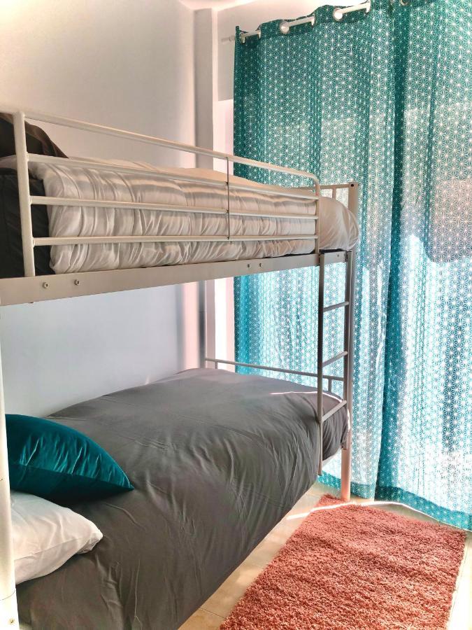 Apartamentos Cruz Granada Luaran gambar